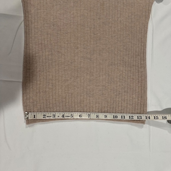 The Cashmere Project Long Sleeve‎ Sweater - Size M. - Picture 11 of 13